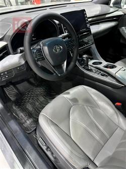 تويوتا أفالون